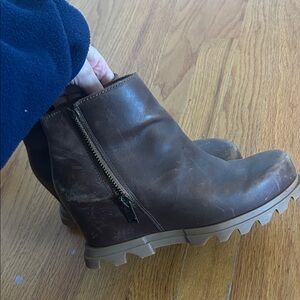 Sorel Brown Leather Ankle Booties